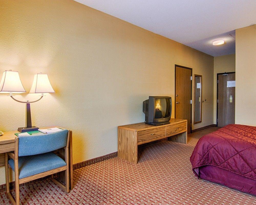 Quality Inn & Suites Wisconsin Dells Downtown - Waterparks Area Екстериор снимка
