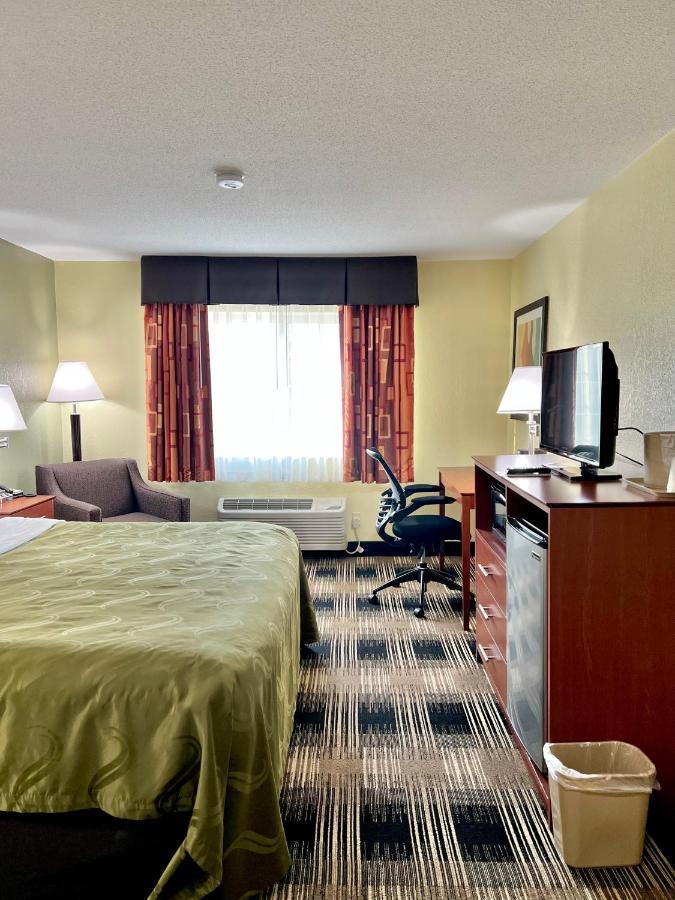 Quality Inn & Suites Wisconsin Dells Downtown - Waterparks Area Екстериор снимка