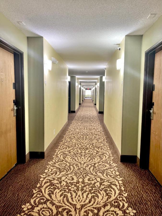 Quality Inn & Suites Wisconsin Dells Downtown - Waterparks Area Екстериор снимка