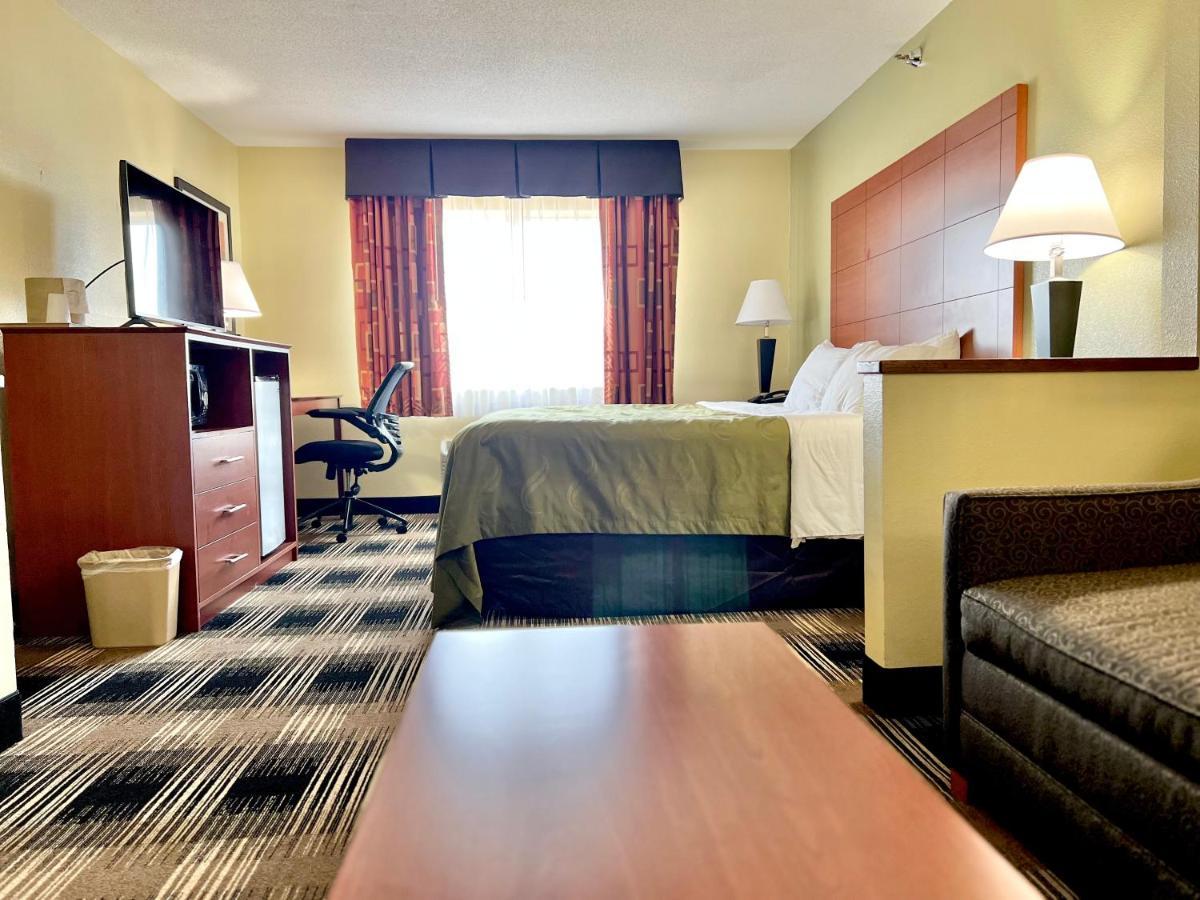 Quality Inn & Suites Wisconsin Dells Downtown - Waterparks Area Екстериор снимка