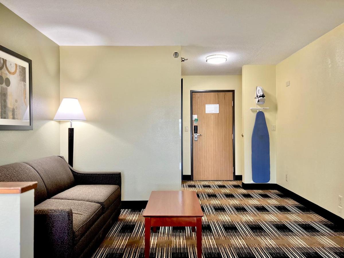 Quality Inn & Suites Wisconsin Dells Downtown - Waterparks Area Екстериор снимка