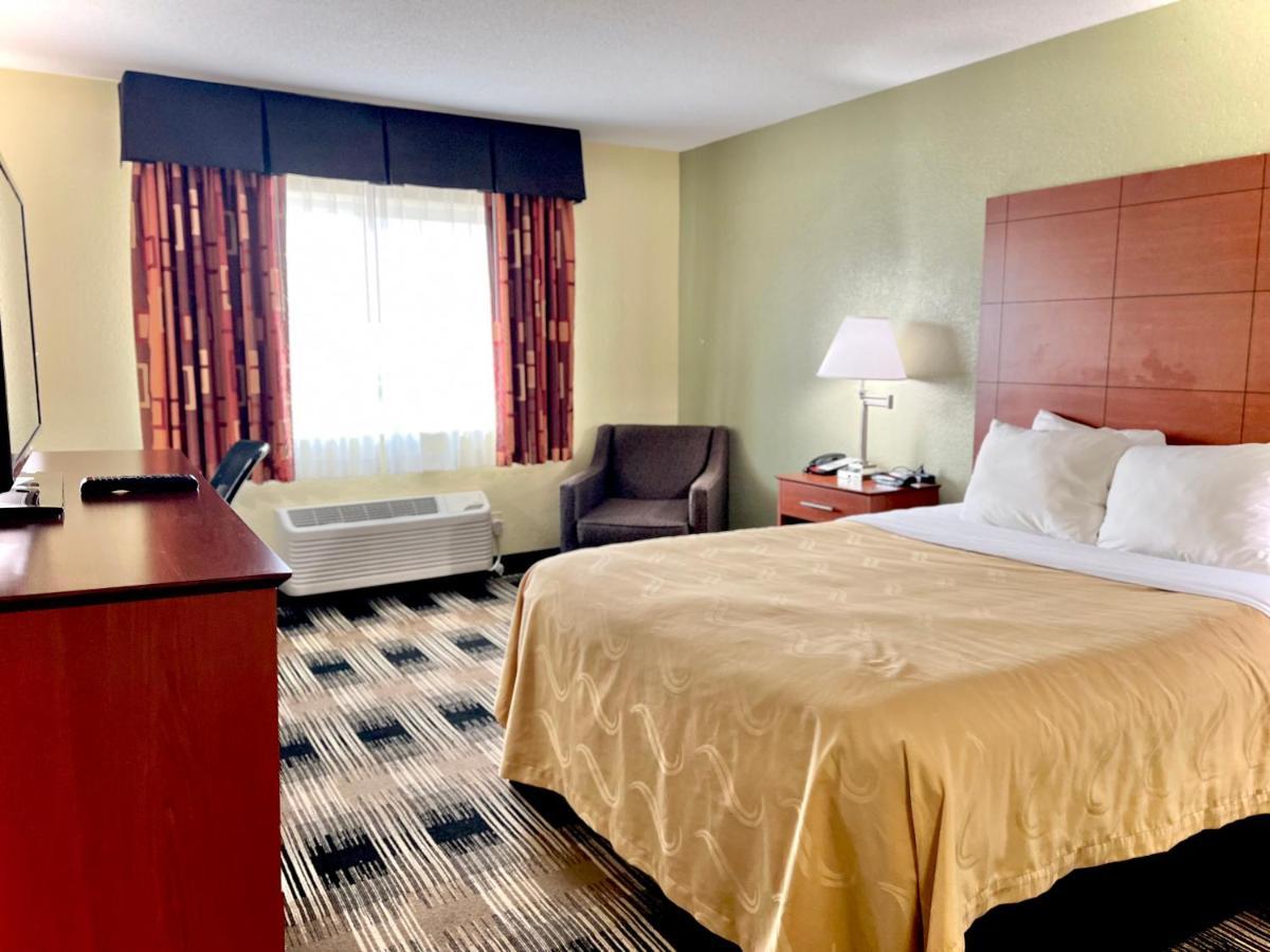 Quality Inn & Suites Wisconsin Dells Downtown - Waterparks Area Екстериор снимка