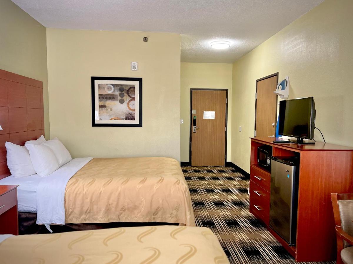 Quality Inn & Suites Wisconsin Dells Downtown - Waterparks Area Екстериор снимка