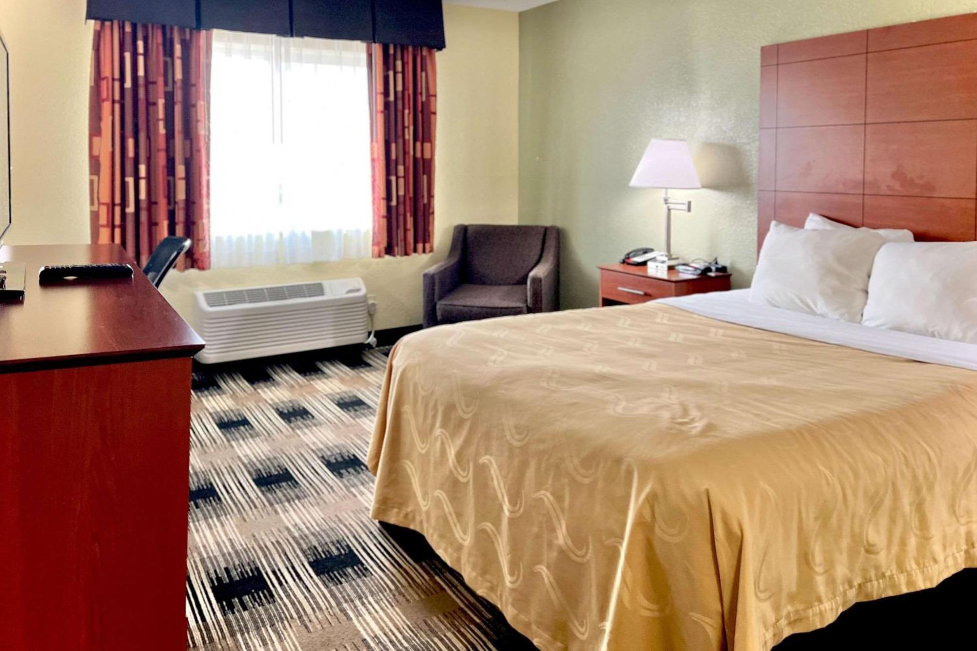 Quality Inn & Suites Wisconsin Dells Downtown - Waterparks Area Екстериор снимка