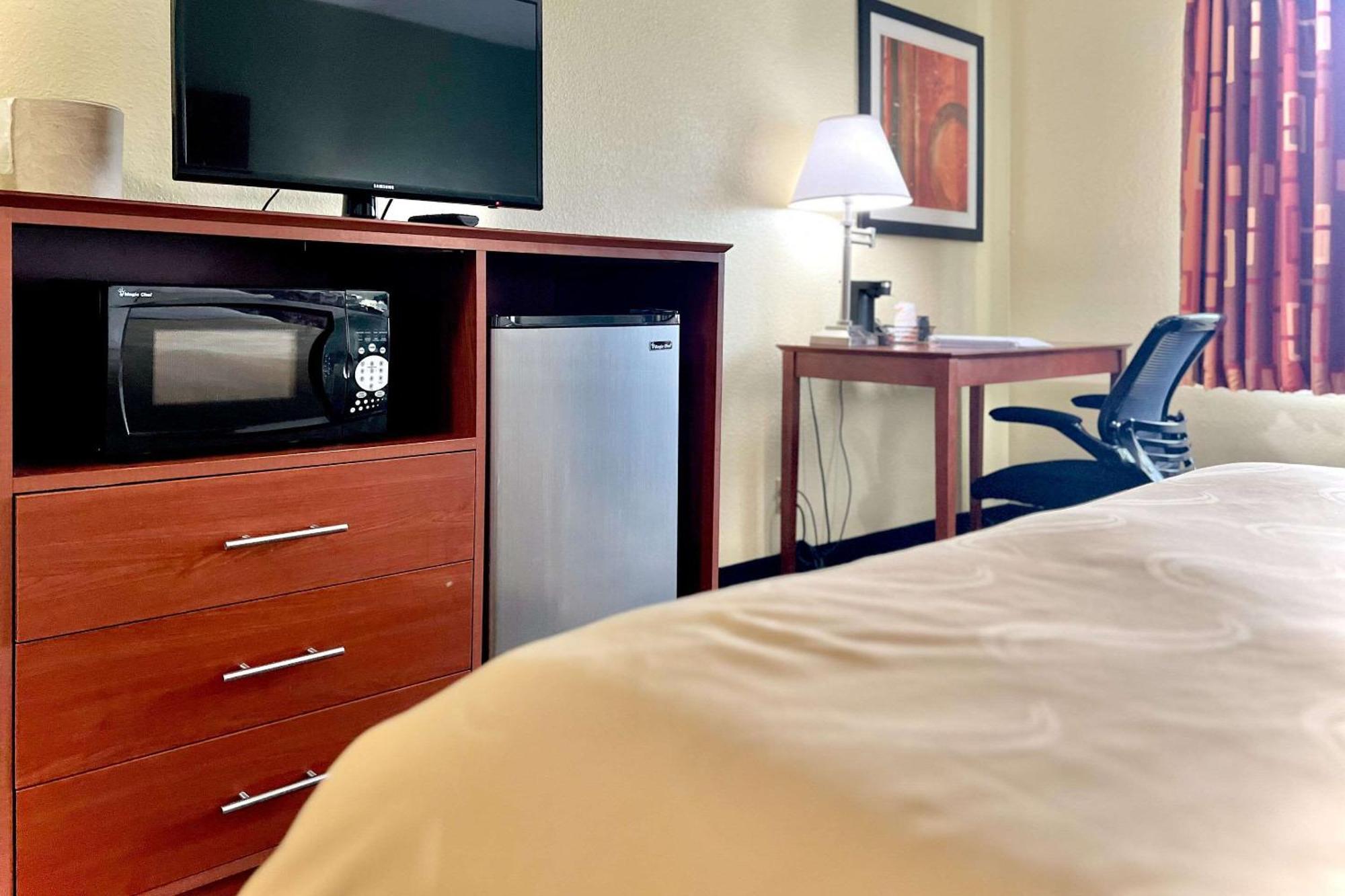 Quality Inn & Suites Wisconsin Dells Downtown - Waterparks Area Екстериор снимка