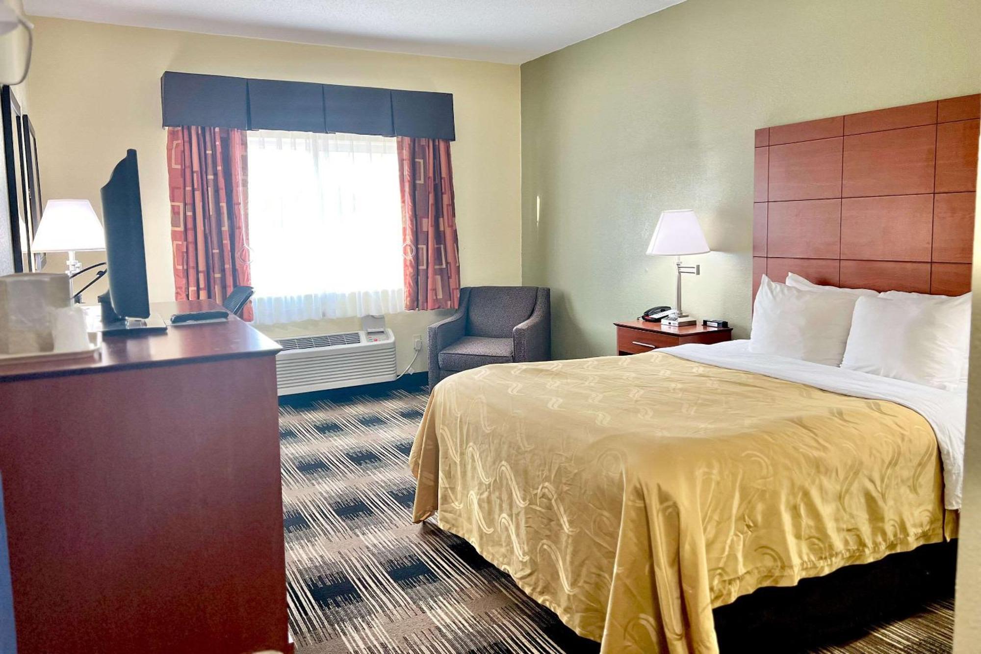 Quality Inn & Suites Wisconsin Dells Downtown - Waterparks Area Екстериор снимка