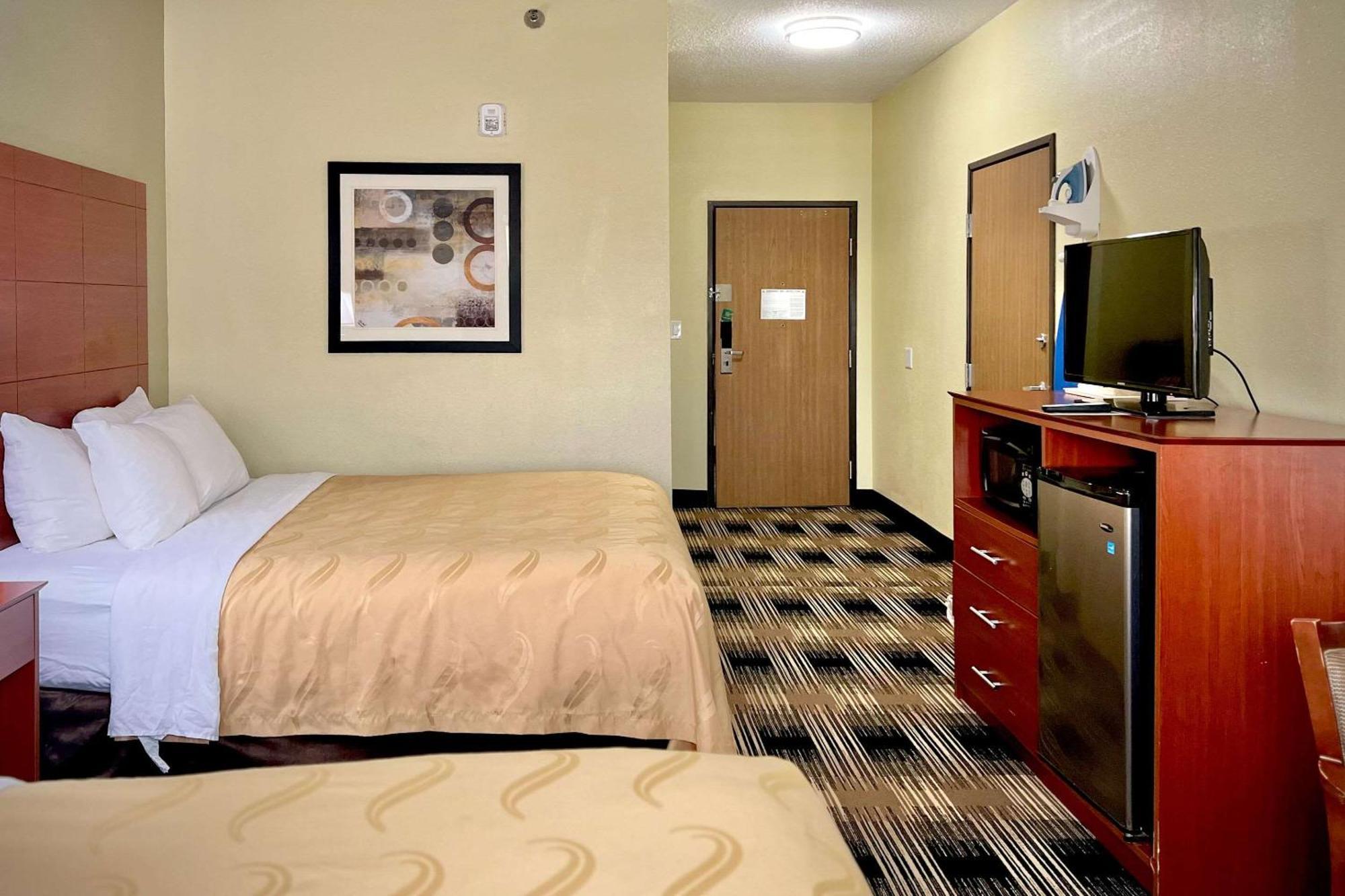 Quality Inn & Suites Wisconsin Dells Downtown - Waterparks Area Екстериор снимка