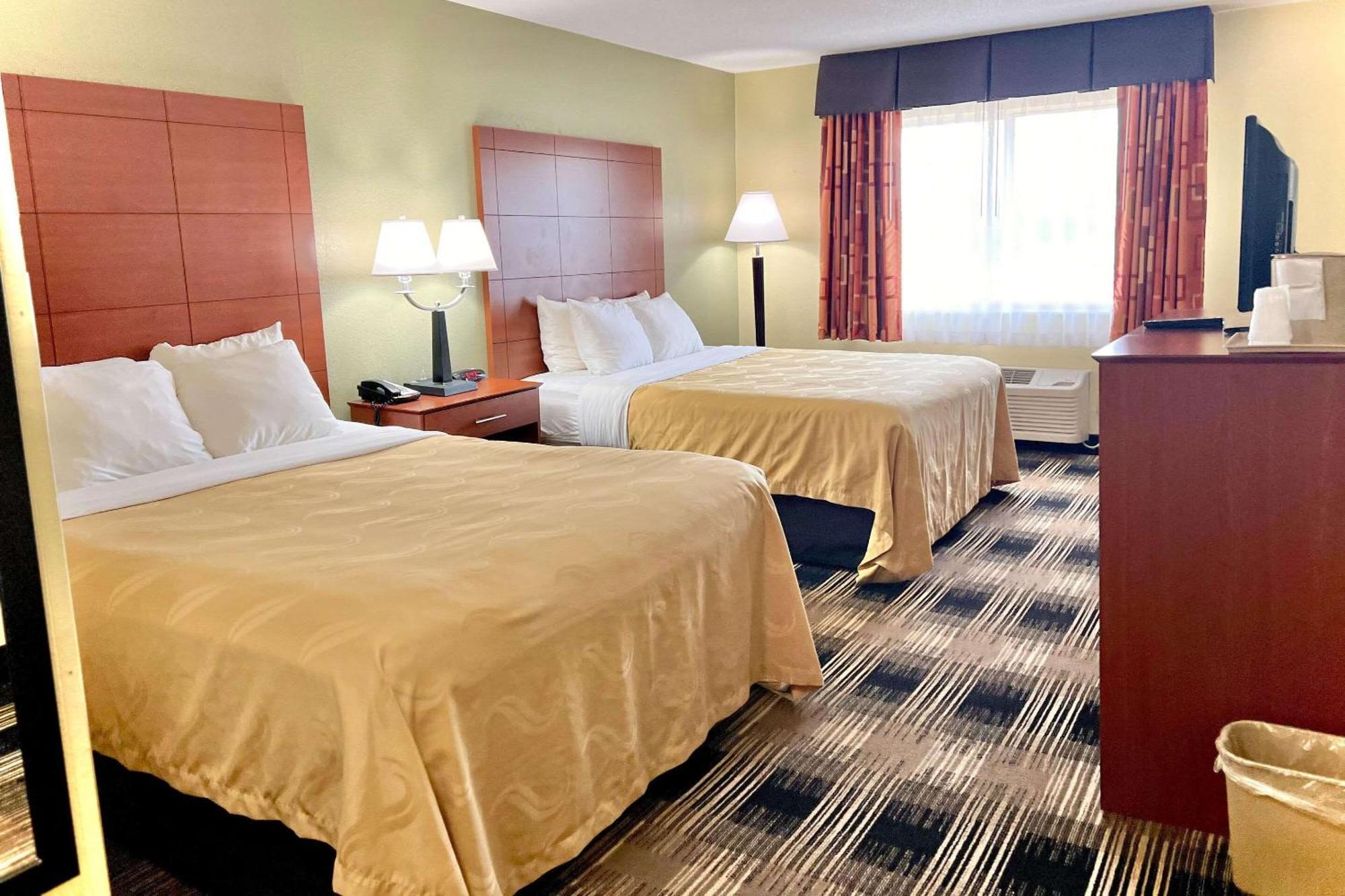 Quality Inn & Suites Wisconsin Dells Downtown - Waterparks Area Екстериор снимка